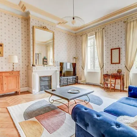 Villa Maison Familiale - 11 Personnes - *